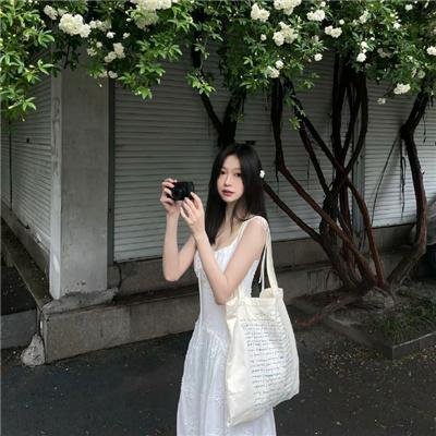 薇拉与伊娃